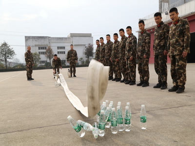 機(jī)關(guān)3.jpg